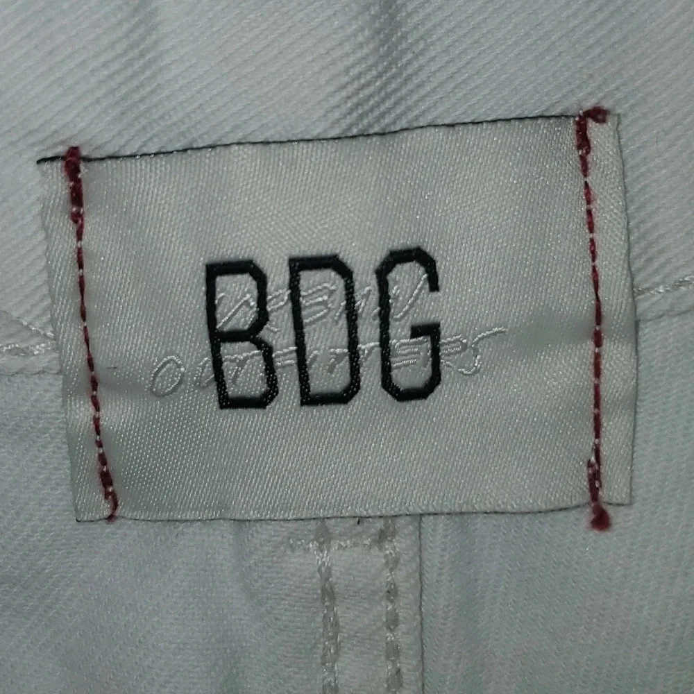 BDG Urban Outfitters High Rise Pleated White Jeans Relaxed Straight-Leg Size 24 - Picture 10 of 16